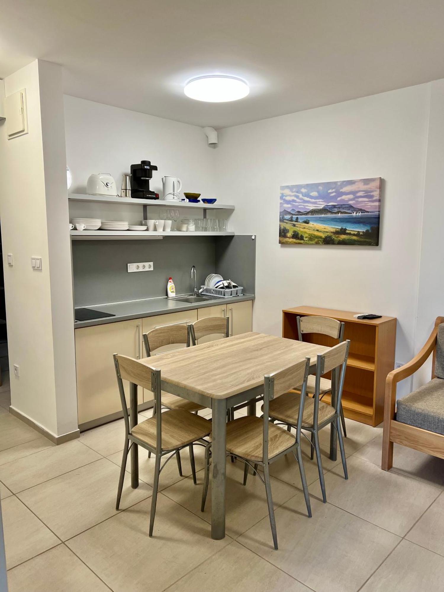 Waterfront Apartmanok Zamardi Exterior photo